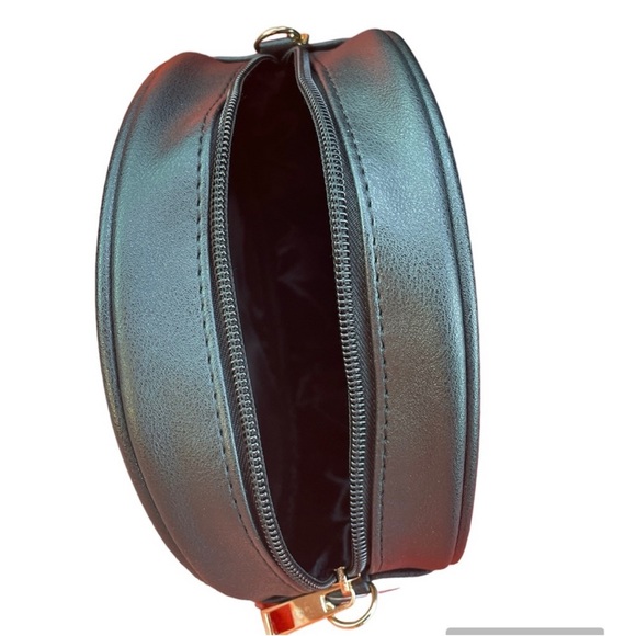 Olivia Miller UGH Clueless Crossbody Bag - Picture 5 of 10